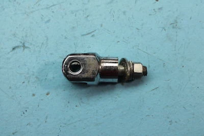 758 98 SOPORTE REPOSAPIÉS PASAJERO HARLEY-DAVIDSON SOFTAIL  Foto 1 de 4