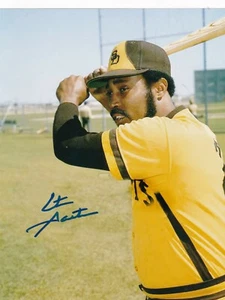 CITO GASTON  SAN DIEGO PADRES  ACTION SIGNED 8x10 - Picture 1 of 1