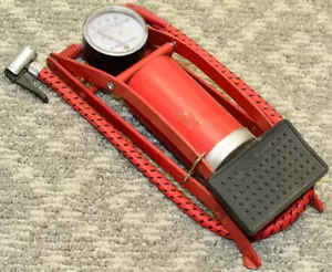 Vintage RED Bicycle Air Pump Tire Inflator Foot Pedal Pressure Gauge - TAIWAN - Picture 1 of 6
