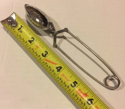 ❤️Long Handle Loose Tea Snap Opening Infuser Spoon 18/8 Stainless Mesh - Image 1 of 4