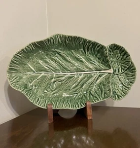 Rare Bordallo Pinheiro Portugal Cabbage Leaf 16.75” Chip & Dip Divided Platter - Picture 1 of 9