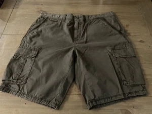 Vintage Hugo Boss Mens Cargo Shorts Size 38 R Brown Comfort Fit NWT Brand New - Picture 1 of 18