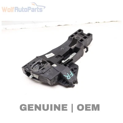 AUDI TT QUATTRO 2007-2010 - Soporte de manija de puerta exterior derecho 8J0837886 Foto 1 de 4