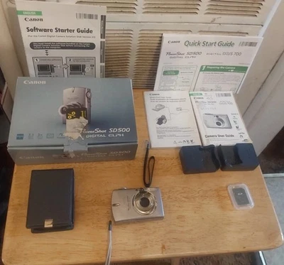 Canon PowerShot SD500 Digital ELPH Camera Silver 7.1 MP Tested In Box Extras - Image 1 of 4
