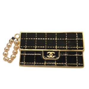 AUTHENTIC CHANEL CC Mark Matelasse bag motif Brooch Black Metal 0999 - Picture 1 of 5