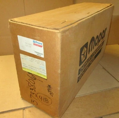 Silenciador Mopar 3733806 1974 1975 1976 1977 Dodge B100, B200, B300 6 cilindros Nuevo de Lote Antiguo Foto 1 de 4