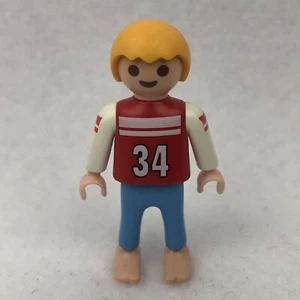 Playmobil 4070 - Playground, Boy Blonde, Barefoot, #34 On Red Shirt - Picture 1 of 6