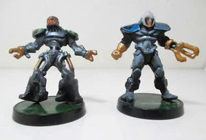 Paar Blue Linemen aus dem Battle Ball Brettspiel (2003) von Milton Bradley - Bild 1 von 2