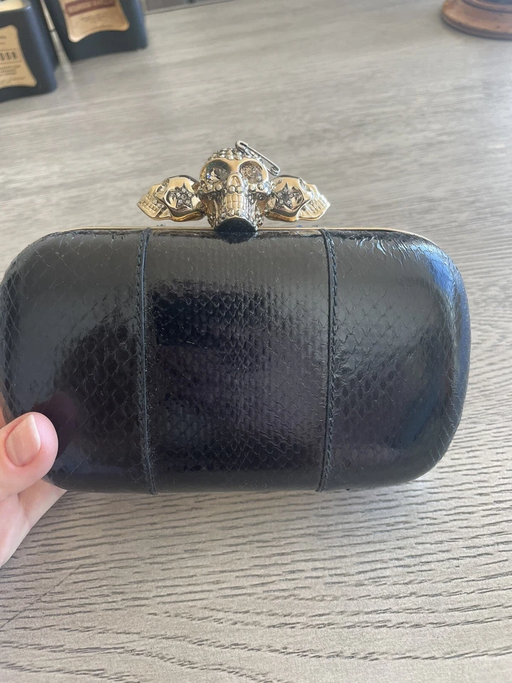 Сумка-клатч Alexander McQueen Skull Box черная - Изображение 1 из 4