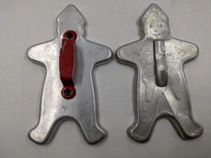 Pair Gingerbread Man Cookie Cutter – Vintage Aluminum - Picture 1 of 2