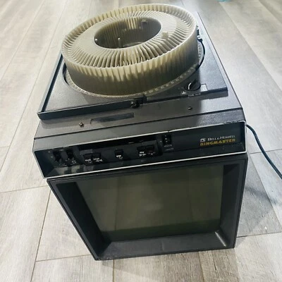 Vintage Bell & Howell RINGMASTER Slide Projector Cassette Player Model 797A - Image 1 of 4