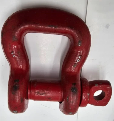 Crosby 1.5 Inch Opening Sling Saver Shackle Pin 6-1/2 Ton - Image 1 of 4