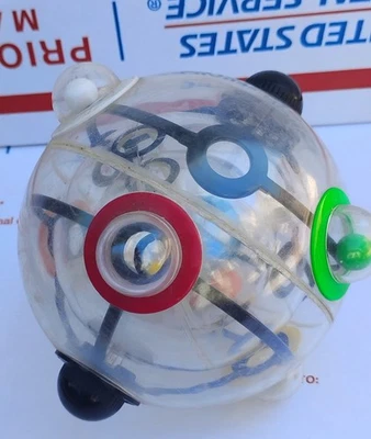 Rompecabezas Rubik’s 360 Sphere Spin Foto 1 de 4