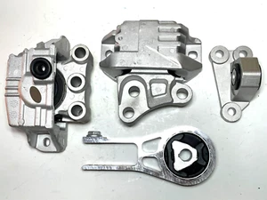 Engine Mount & Auto Trans Mount Set for 17-21 Jeep Compass 2.4L 19-21 Renegade - Picture 1 of 13