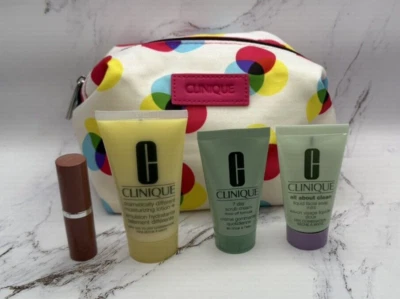 Clinique Bolsa de Maquillaje Blanco y Lunares con Cremallera con Producto Facial y Lápiz Labial NUEVO Foto 1 de 4