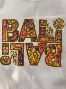 BALI logo white tee shirt, Fit approx age 9-10, chest 30”, L19”, Immaculate - Picture 1 of 4
