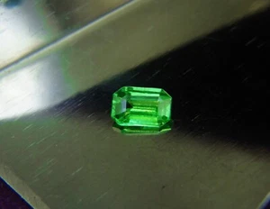 Beautiful 1.16ct Green Tsavorite Garne cushion 100% Natural Gemstone - Picture 1 of 2