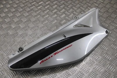 Honda XL 650 V Transalp 2005 right hand lower seat faing panel 2000 - 2007 — 第 1/4 张图片
