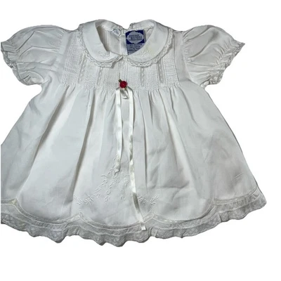 Vestido blanco de encaje Carriage Boutique infantil 6 meses Foto 1 de 4