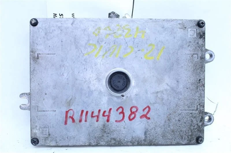 Computadora ECU ECM HONDA CIVIC 2012 12 2013 13 1,8 L Auto Emisiones Federales 1144382 Foto 1 de 4