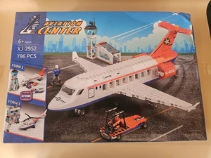 Aviation Center Bauset Kinder Spielzeug 796 Teile - Bild 1 von 3