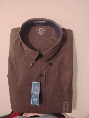 New Dockers Stain Defender Dress Shirt Mens Medium - Image 1 of 2