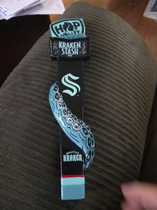 Mango de grifo Seattle Kraken ~ Hop Valley Stash cerveza IPA 11,5" ~ Coleccionable NHL - Imagen 1 de 5