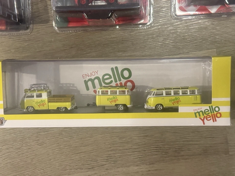M2 Machines Mello Yello VW Double Cab w/Trailer and Microbus Deluxe Chase /750 - Image 1 of 1