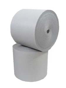 WHITE REFLECTIVE FOAM CORE GARAGE DOOR INSULATION ROLL PANEL R7 3MM (24"X4') - Picture 1 of 8
