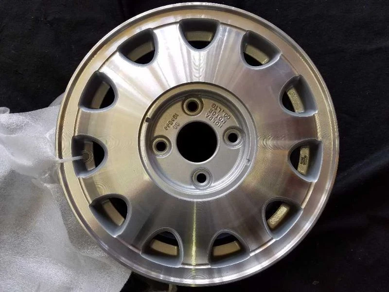 Wheel 15x6 Alloy Fits 92-94 VIGOR 11062 - Image 1 of 1