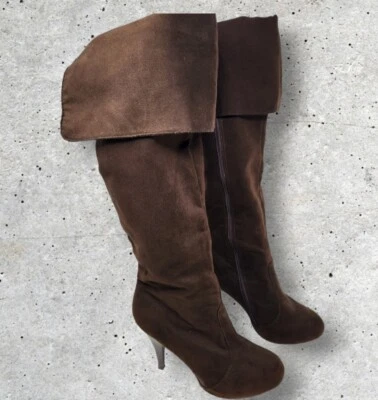 Botas hasta la rodilla Anne Michelle talla 9 marrón imitación gamuza superior imitación piel interior tacón de 4" Foto 1 de 4