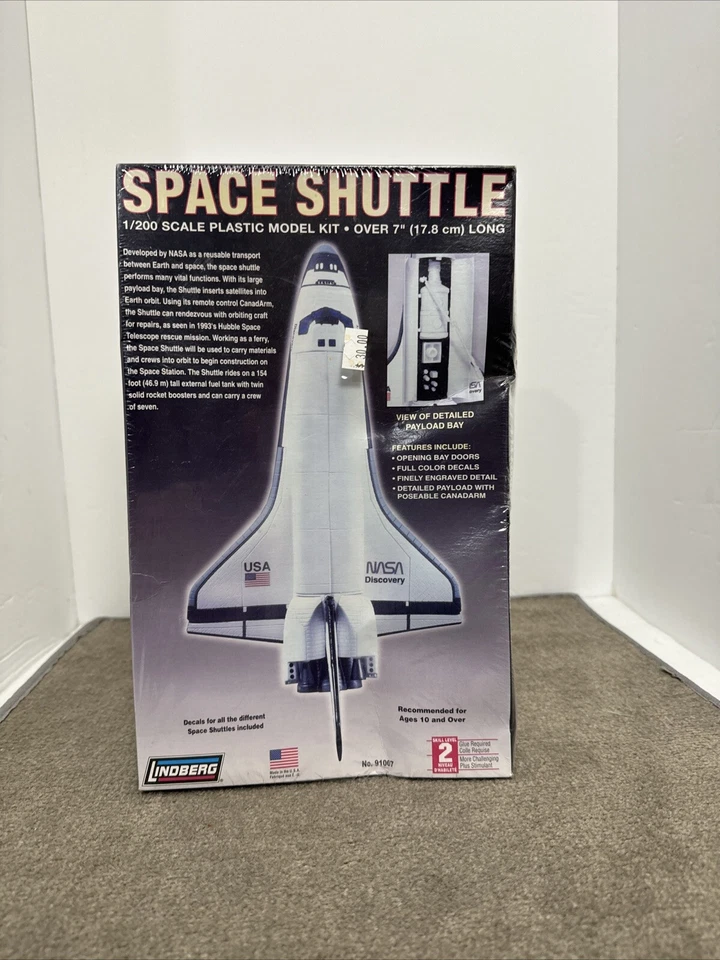Lindberg USA NASA Discovery Space Shuttle Model Kit 1/200 Scale Sealed 2007 VTG - Image 1 of 4