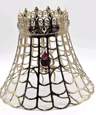 Подсвечник с одним фитилем Bath & Body Works Spider Web с украшенным драгоценными камнями пауком - Изображение 1 из 4