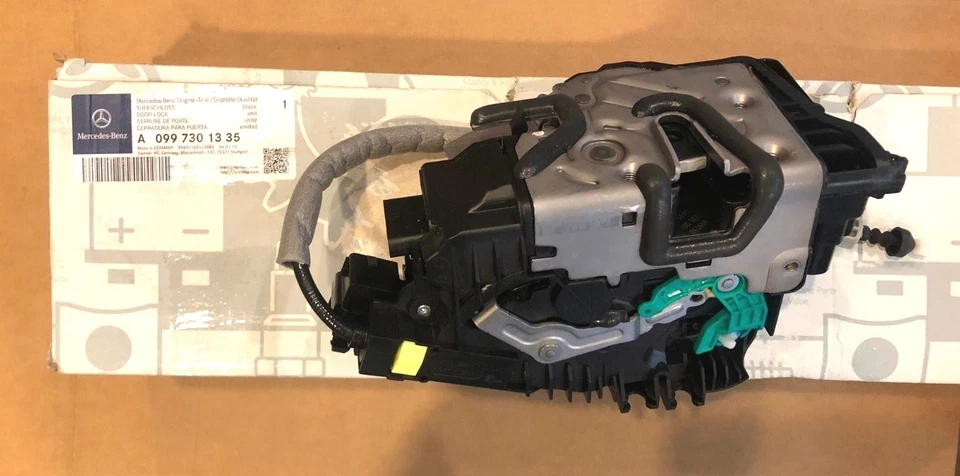 ACTUADOR CERRADURA PUERTA TRASERA IZQUIERDA MERCEDES GL63 ML63 GLE43 GLE63 NUEVO, OEM Foto 1 de 4
