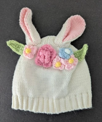 Talla Infantil: 6-18 Meses Crema Conejito de Pascua Tejido Sombrero con Orejas y Flores Foto 1 de 4