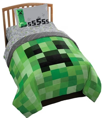 Minecraft Creeper 4 Piece Twin Bed-in-A-Bag Bedding Set with Bonus Tote - Image 1 of 4