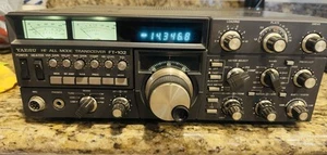 Émetteur-récepteur radio amateur Yaesu FT-102 HF tous modes - Photo 1/22