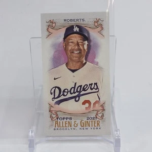 2021 Topps Allen & Ginter #308 Dave Roberts Mini Los Angeles Dodgers - Foto 1 di 2