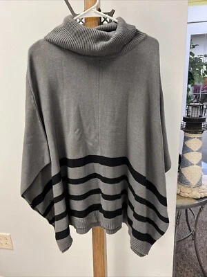 Jaclyn Smith Women's Pancho S/M Gray Knit Sweater Type Loose Fit - Image 1 of 4