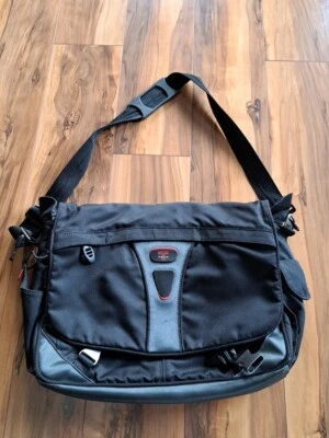 Tumi Tech Case/ Carry On/Soft Brief Case Black Canvas... - Image 1 of 4