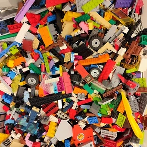 LOTTO LEGO SFUSI 5 KG 5KG PEZZI MISTI VARI LOTTI PULITI E SELEZIONATI - Imagen 1 de 1