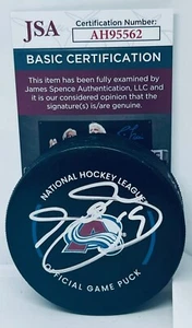Joe Sakic signed Colorado Avalanche Official Game Puck autographed Avs JSA - Picture 1 of 2