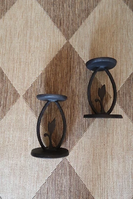 Juego de 2 Candelabros Pilar Botánico Pottery Barn Hoja Hierro Martillado Foto 1 de 4