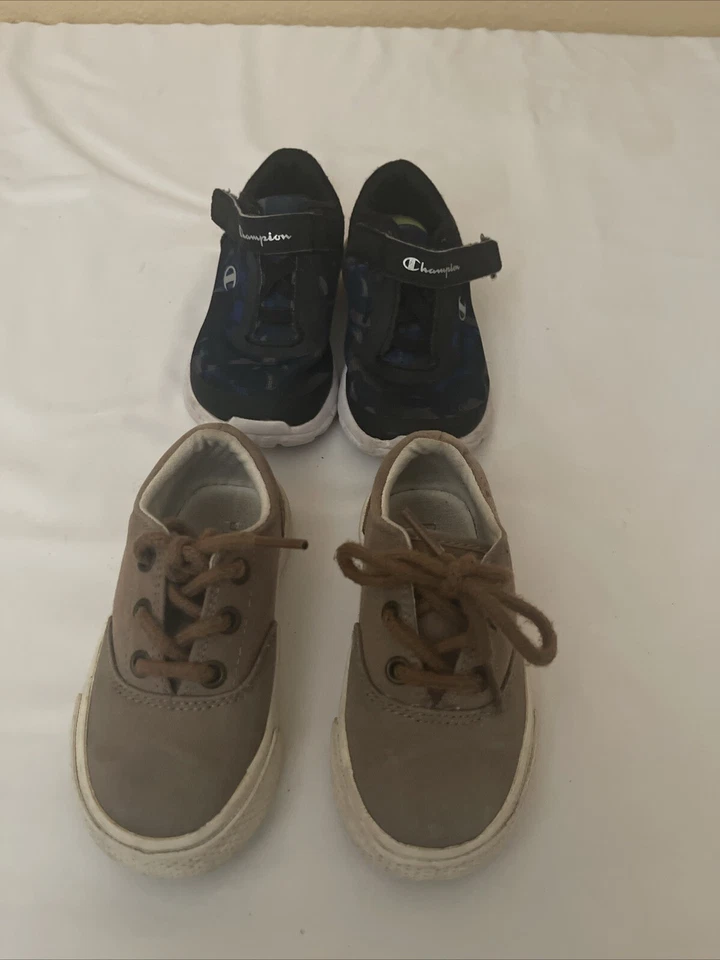 Lote De 2 Zapatos De Barco De Lona Para Niños y Campeones Niño Pequeño Talla US 6 Foto 1 de 4