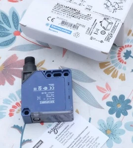 Telemecanique XUK1APANM12 Capteur photoélectrique Rétroréfléchissant - Imagen 1 de 11