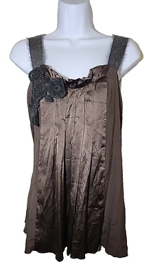 Blusa de seda SCHUMACHER sem mangas marrom cinza crochê lã difusa tamanho P - Imagem 1 de 4