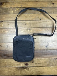 TRAVELON ANTI-THEFT RFID SMALL CROSSBODY WALLET, Black - Picture 1 of 5