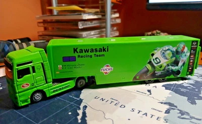 Camión/remolque Italeri 1/87 hombre Kawasaki WSBK Racing Team Foto 1 de 3