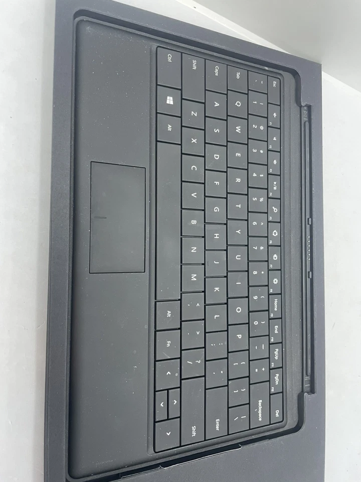 New Microsoft Surface Pro 1 / 2 Keyboard RT Type Cover Surface 1535 Genuine - Image 1 of 4