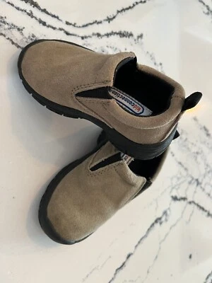 Niño pequeño 4 zapatos niños conexión sin cordones gamuza tostada suelas negras Foto 1 de 4